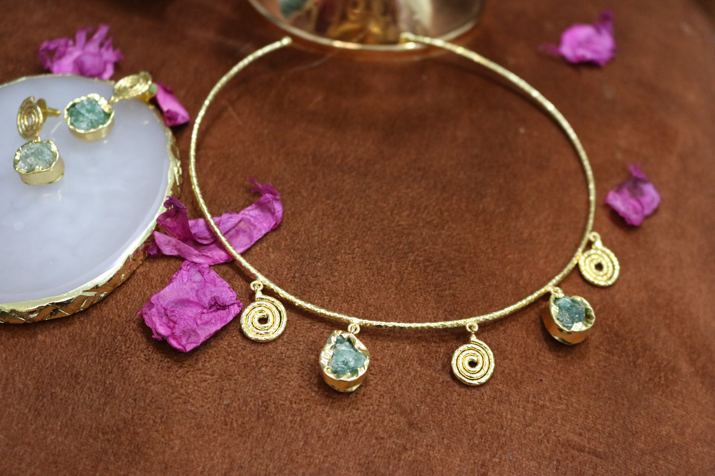 Jingle Elegant Neck Choker