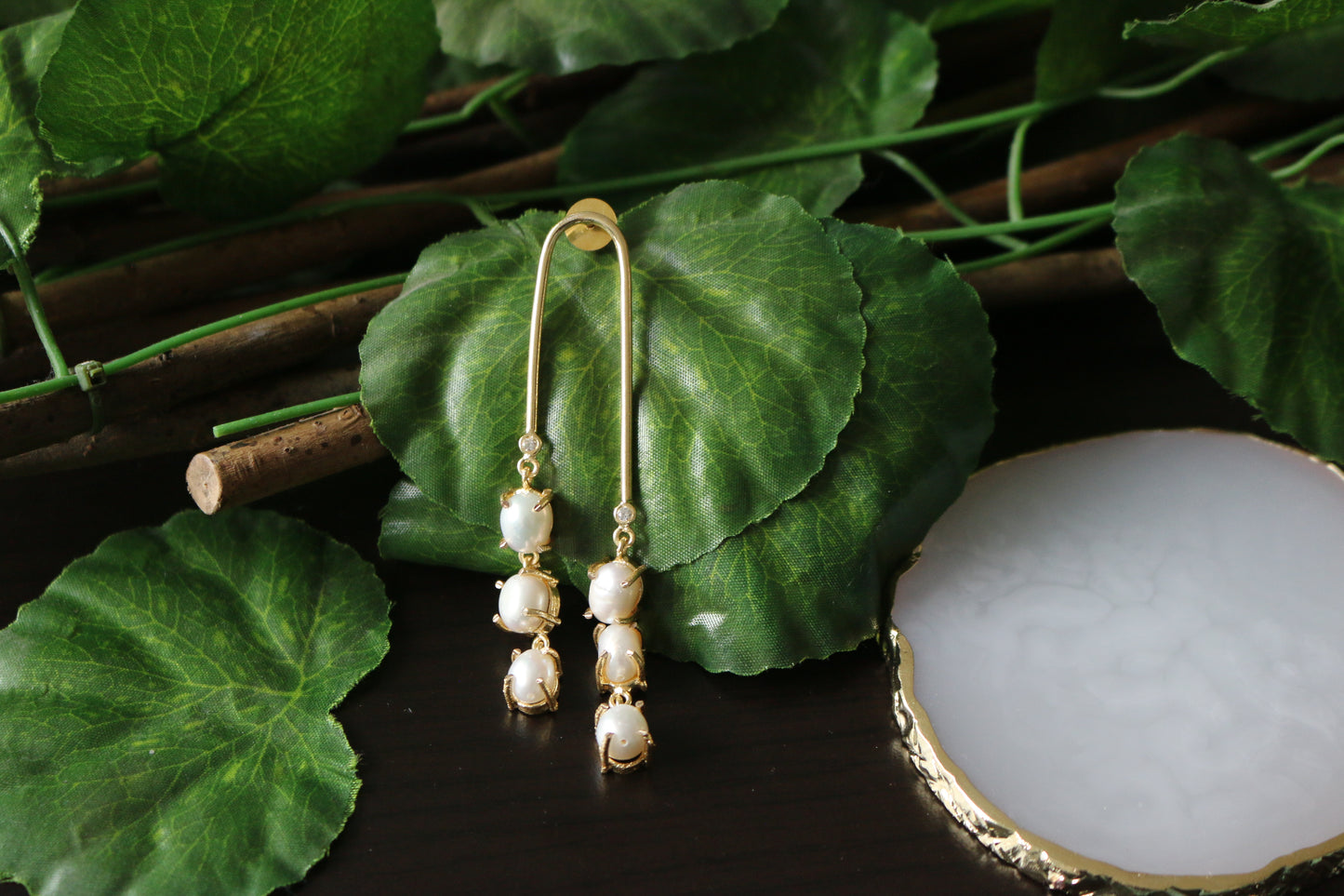 Pearl Dangler Premium Earring
