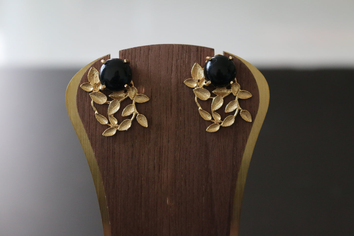 Gardenia Elegant Stud