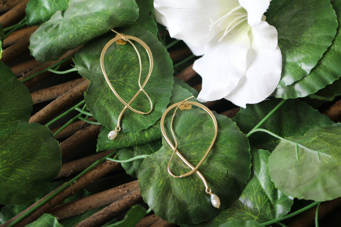 Mystic Pearl Doodle Statement Earring